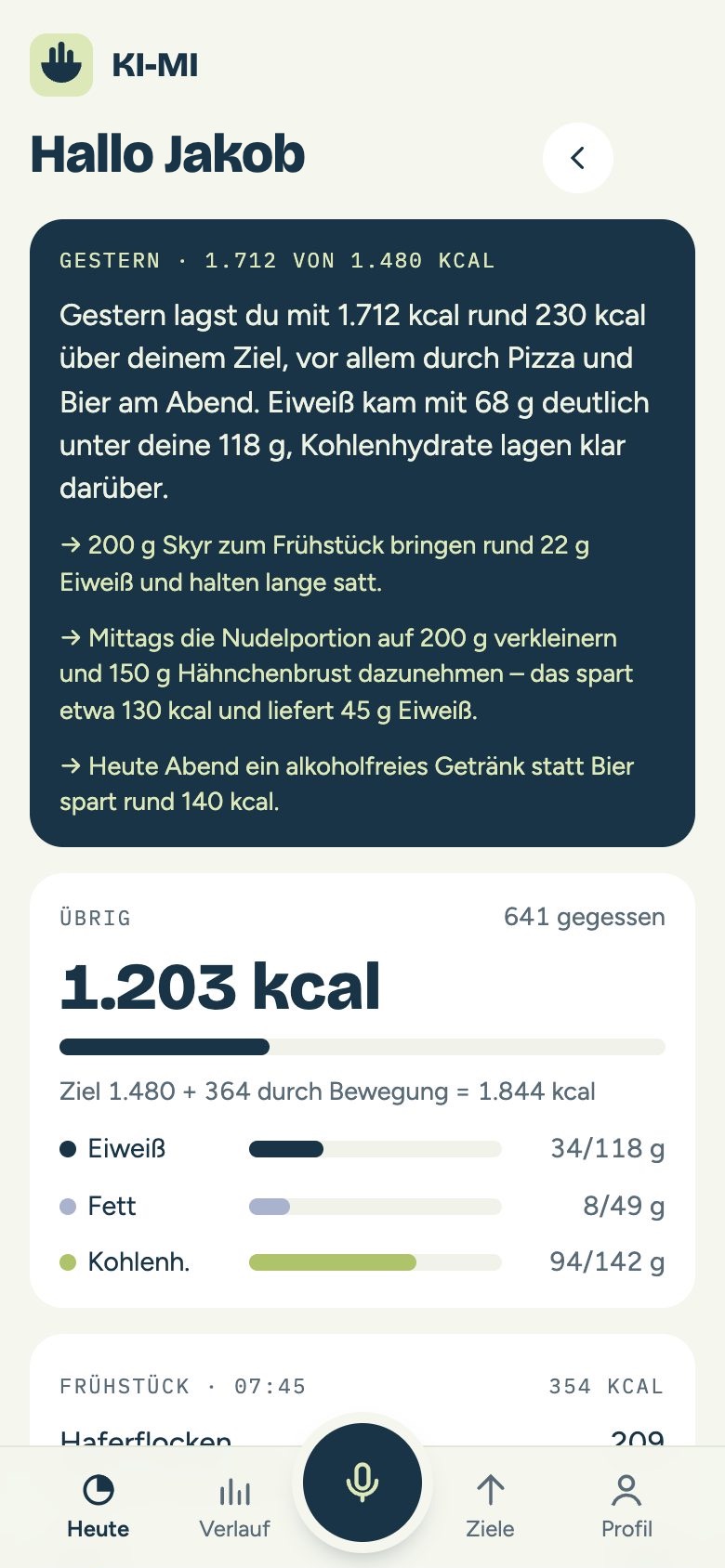Startseite mit Rückmeldung zum Vortag, drei Tipps und übrigen Kalorien des Tages